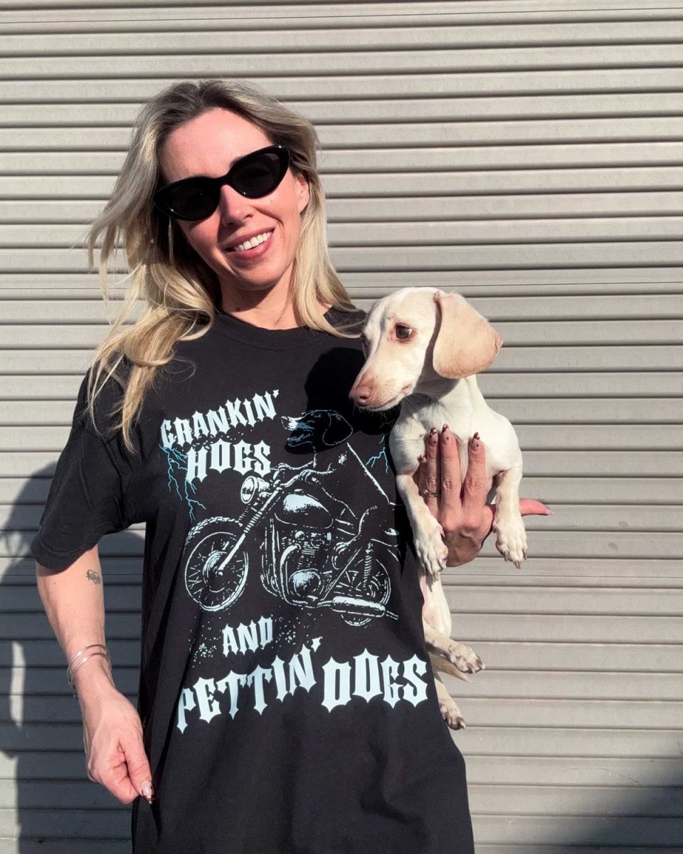 crankin’ hogs unisex tee - bean goods