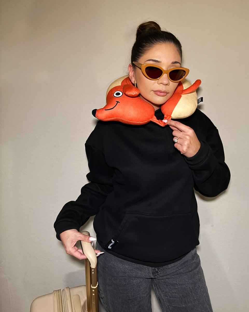 hot dog travel pillow - bean goods
