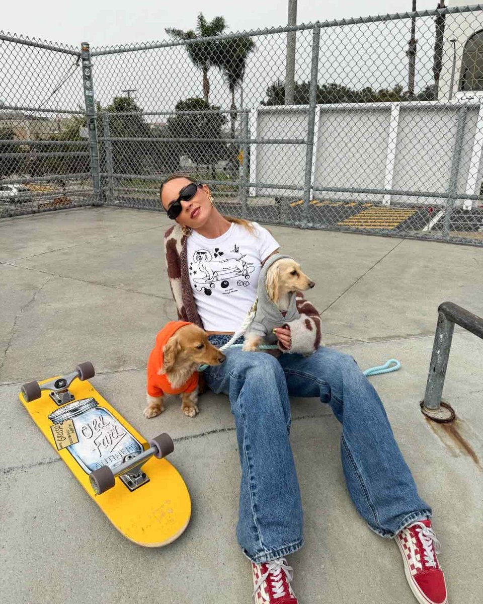 hot dogs & high heels society cropped baby tee - bean goods