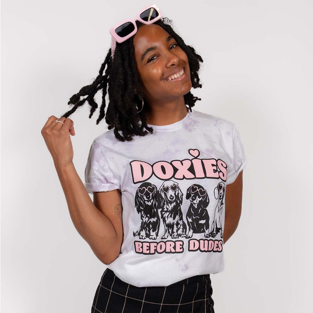 doxies before dudes unisex tee - bean goods