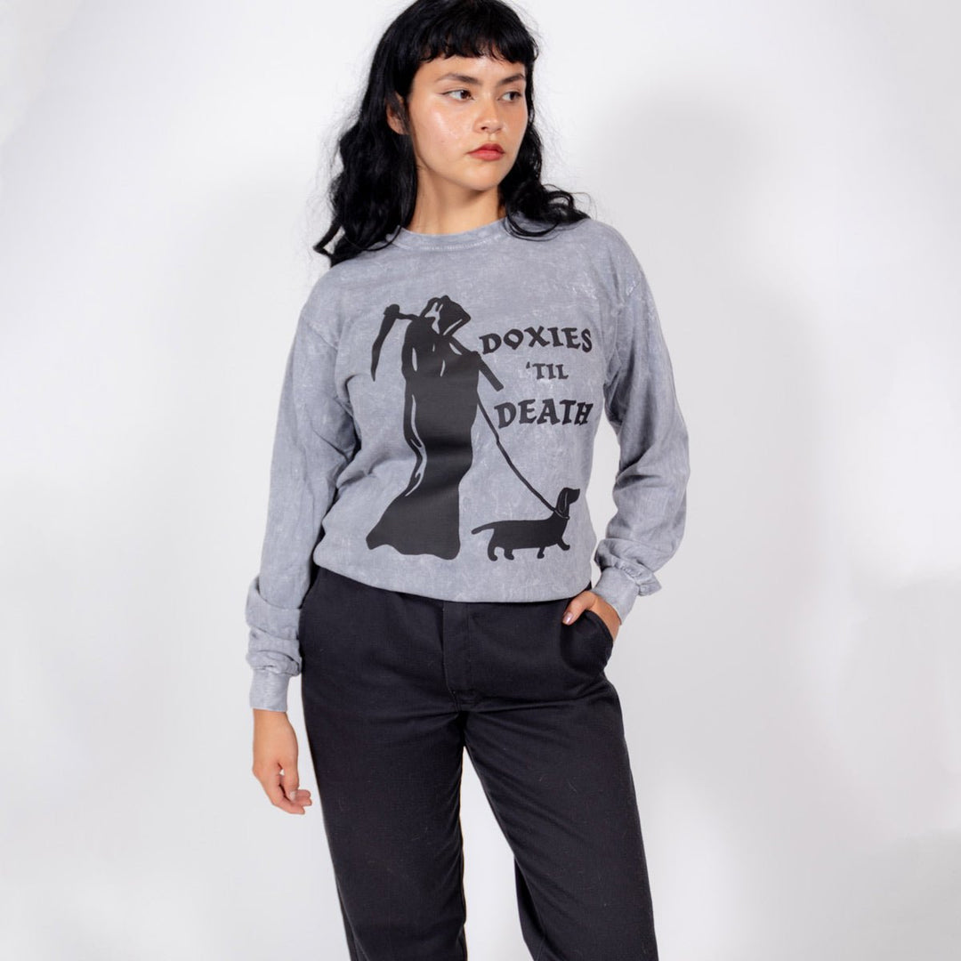 doxies 'til death unisex long sleeve tee | grey mineral wash - bean goods