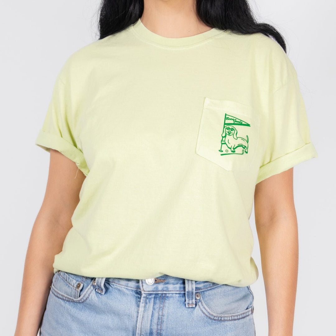 swingin’ wieners golf club unisex pocket tee | birdie green - bean goods