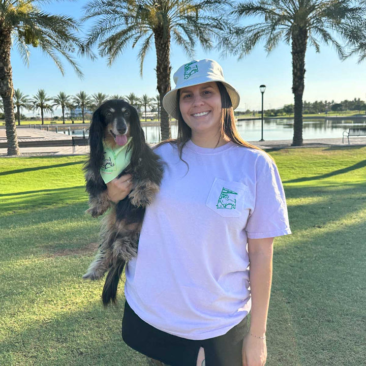 swingin' wieners golf club unisex pocket tee | lavender - bean goods